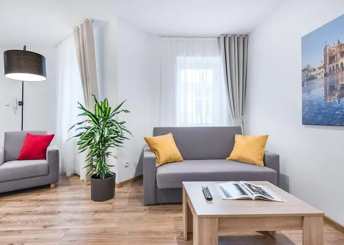 Old Town Apartments - B12